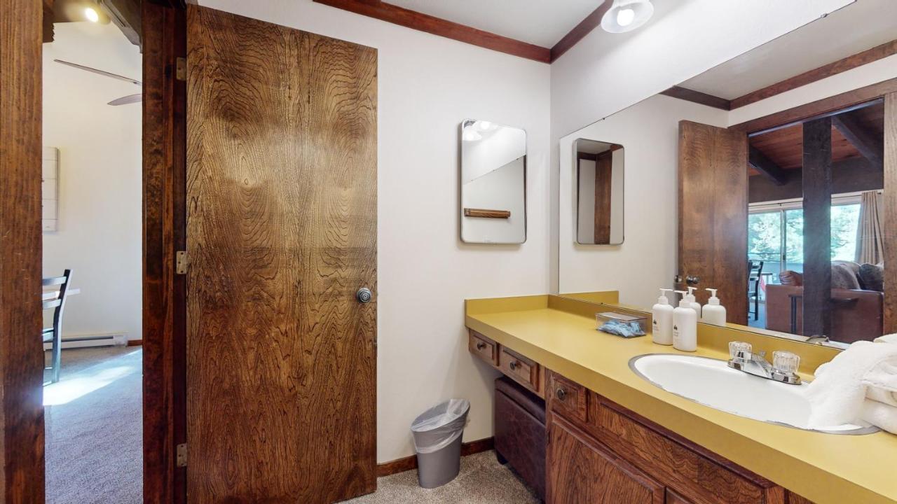Apartment Lakeview #2 Mammoth Lakes
